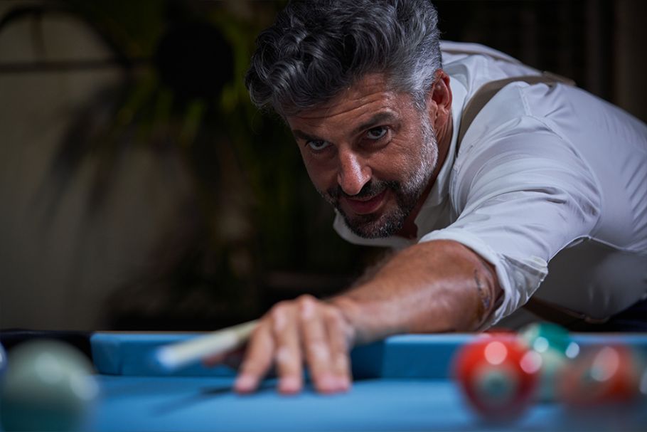 Jouer au billard
